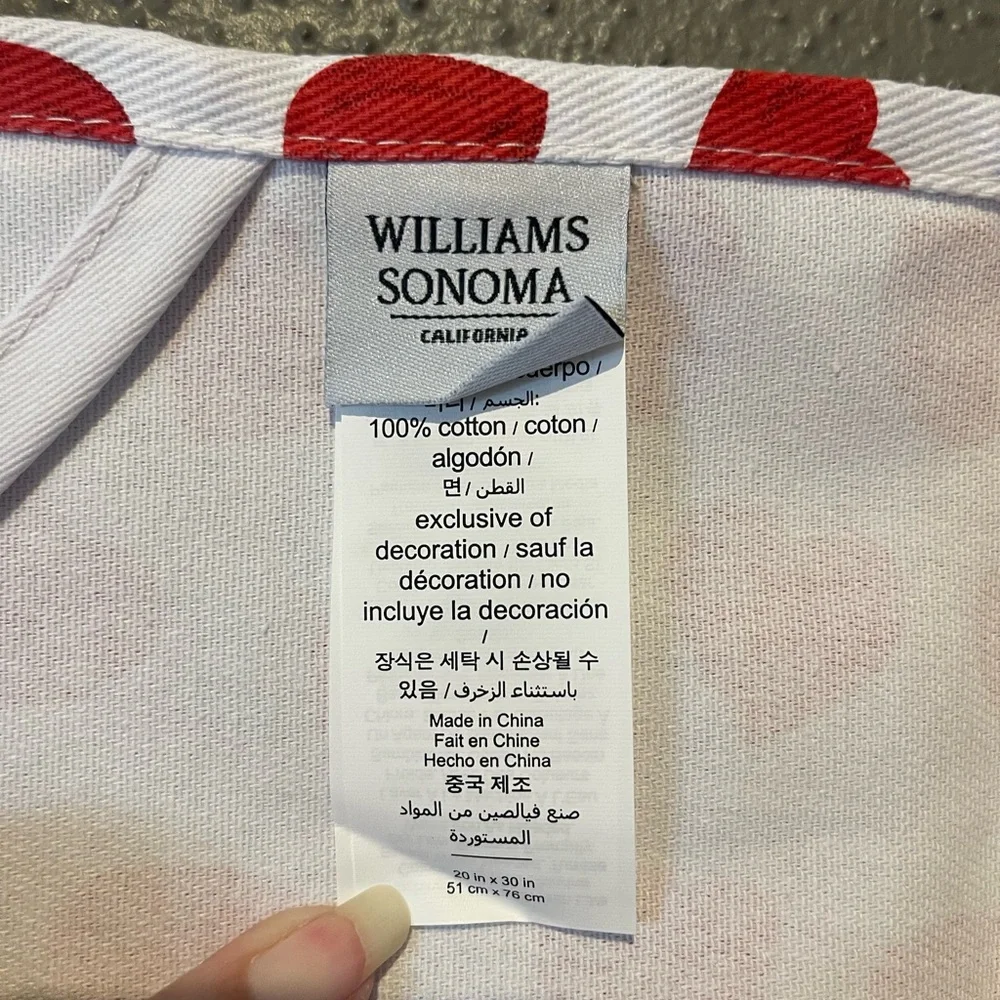 Williams Sonoma Heart Towels, Set of 2